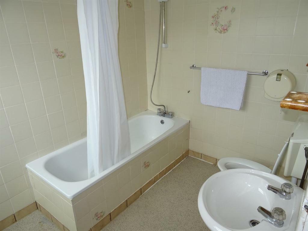 Abreakaway Lodge New Quay Habitación foto